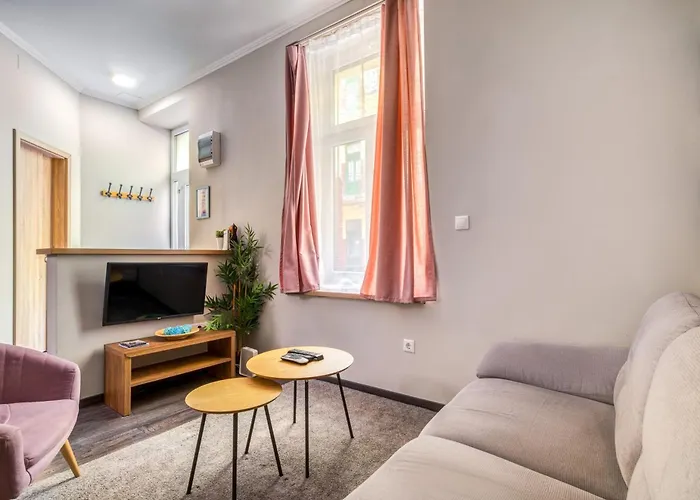 Akácfa 13 Center Budapest 2 Bedroom Apartment